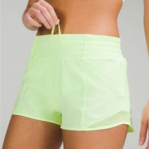 Lululemon Hotty Hot High-Rise 2.5 inch bright yellow size 6, lightly used.